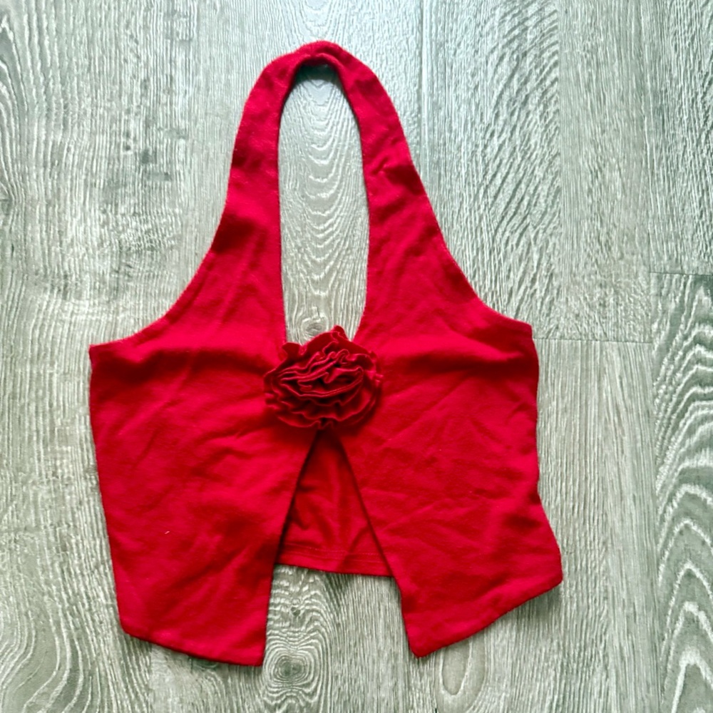 Y2K Red Halter Crop Top w Rosette Detail – Fashion Nova